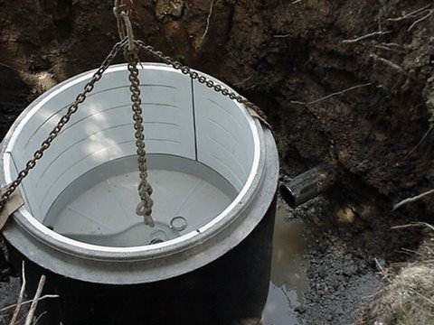 Dura-Plate 100 Lined Base Being Set